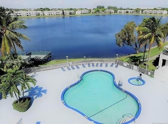 3465 NW 44th St #205 - Lauderdale Lakes, FL