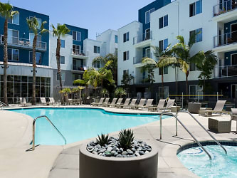 Avalon Playa Vista Apartments - Los Angeles, CA