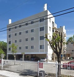 1942 NW Flagler Terrace - Miami, FL