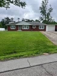 1223 Westwood Ln - New Albany, IN