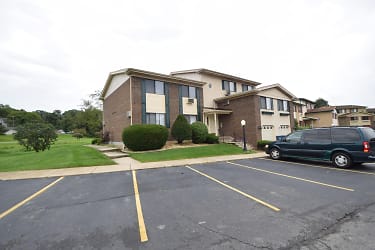 4951 W 82nd Ct unit A-D - Crown Point, IN