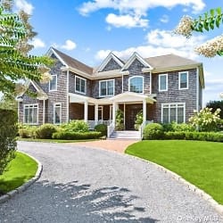 3 Willow Ln - Quogue, NY