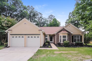5305 Timberbluff Dr - Charlotte, NC