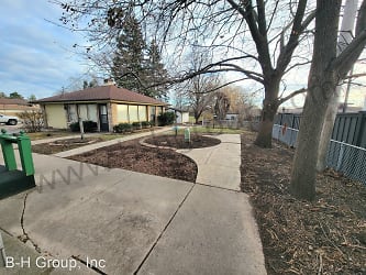6209 75th St - undefined, undefined