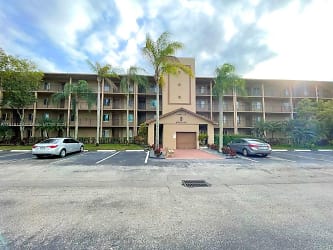 1400 SW 124th Terrace - Pembroke Pines, FL