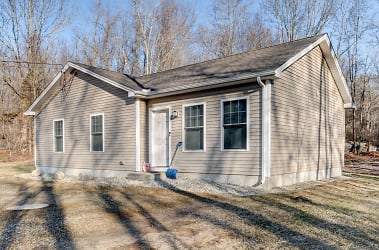 15 Hillyndale Rd - Mansfield, CT
