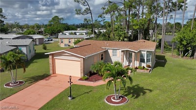 19631 Eagle Trace Ct - North Fort Myers, FL