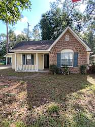 3209 Perimeter Cir - Valdosta, GA