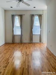 3309 N Southport Ave unit 3309-1F - Chicago, IL