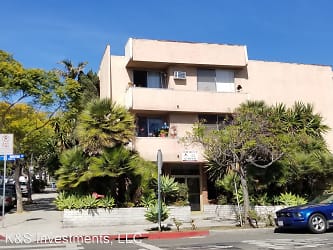 1200 N. Laurel Ave. Apartments - West Hollywood, CA