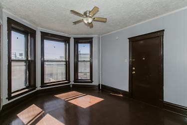 2330 W 42nd St 3 Apartments - Chicago, IL