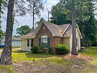 3209 Perimeter Cir - Valdosta, GA