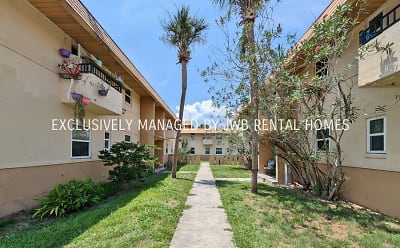 1620 2nd St N #122 - Jacksonville Beach, FL