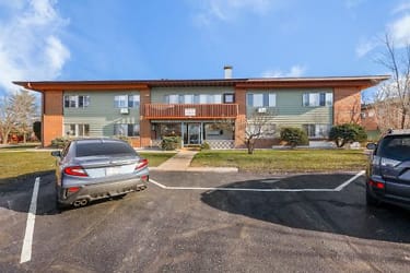 1121 W Carriage Dr unit 4 - Whitewater, WI