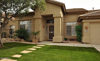 4905 E Villa Rita Dr - Scottsdale, AZ