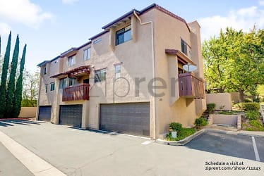 2421 Chandler Ave 3 - Simi Valley, CA