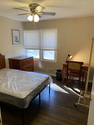 Room For Rent - Austell, GA