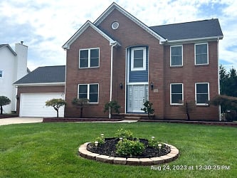 5786 Honors Court - Westerville, OH