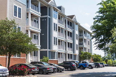 River House Apartments - Norfolk, VA
