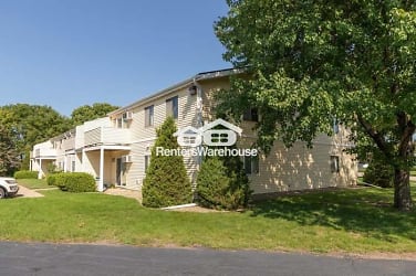 2220 Valleyhigh Dr NW - Rochester, MN