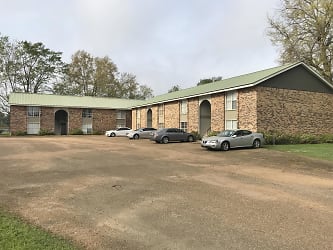 600 E Georgetown St unit 9 - Crystal Springs, MS