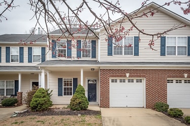 146 Cline Falls Dr unit 1 - Holly Springs, NC