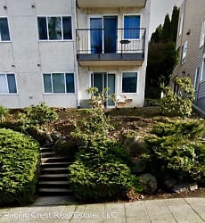 3050 14th Ave W Apartments - Seattle, WA