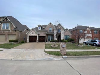 10045 Bluewater Terrace - Irving, TX
