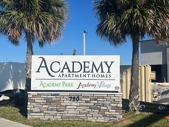 Academy Village Apartments - Kissimmee, FL