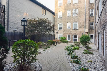 2600 N Kimball Ave unit 301-A - Chicago, IL