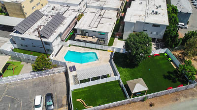 Cedar Glen Apartments - North Hollywood, CA