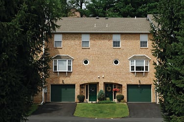 The Brooke By OneWall Apartments - Whitehall, PA