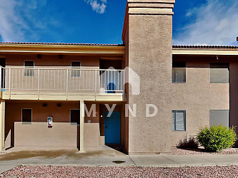 5233 W Myrtle Ave 105 - undefined, undefined