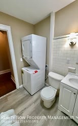 2641 Idlewood Rd Apt 2 - Unit 2 - Cleveland Heights, OH