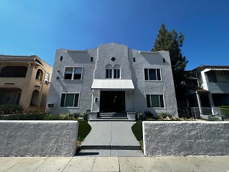 3819 S Flower Dr - Los Angeles, CA