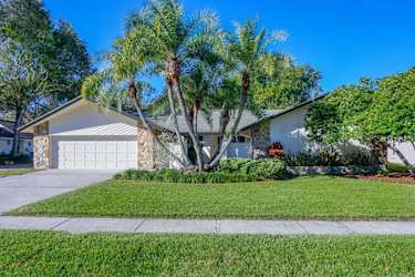 4212 Deepwater Ln - Tampa, FL