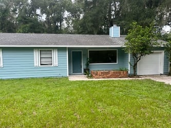 8117 SW 56th Ave - Gainesville, FL