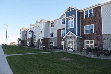 Trade Winds Apartments - Elkhorn, NE