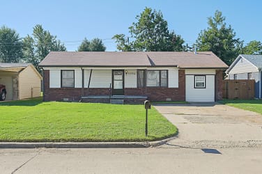 5954 NW 35th St - Warr Acres, OK