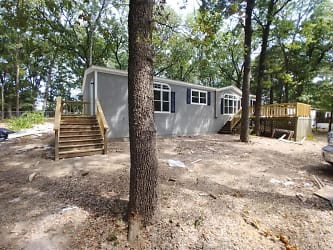 679 E Shore Dr - Wills Point, TX