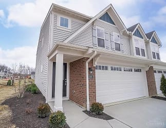 1500 Summerview Ln - Milford, OH