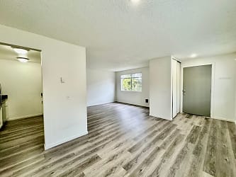 11338 CG IFRACH Apartments - Seattle, WA
