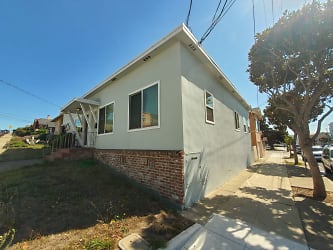 579 Miller Ave - South San Francisco, CA