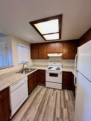 6111 Shupe Dr unit 2 - Citrus Heights, CA