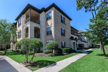 Woodland Hills Luxury Apartments - Humble, TX