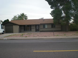 8231 E Oak St - Scottsdale, AZ