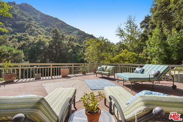 964 Old Topanga Canyon Rd - undefined, undefined