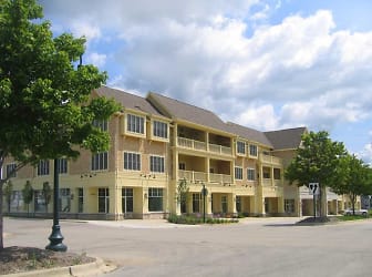 The Village At Mill Creek Apartments - Geneva, IL