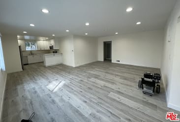 1118 S Holt Ave #3 - Los Angeles, CA