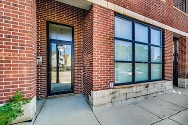 3715 N Elston Ave #3 - Chicago, IL